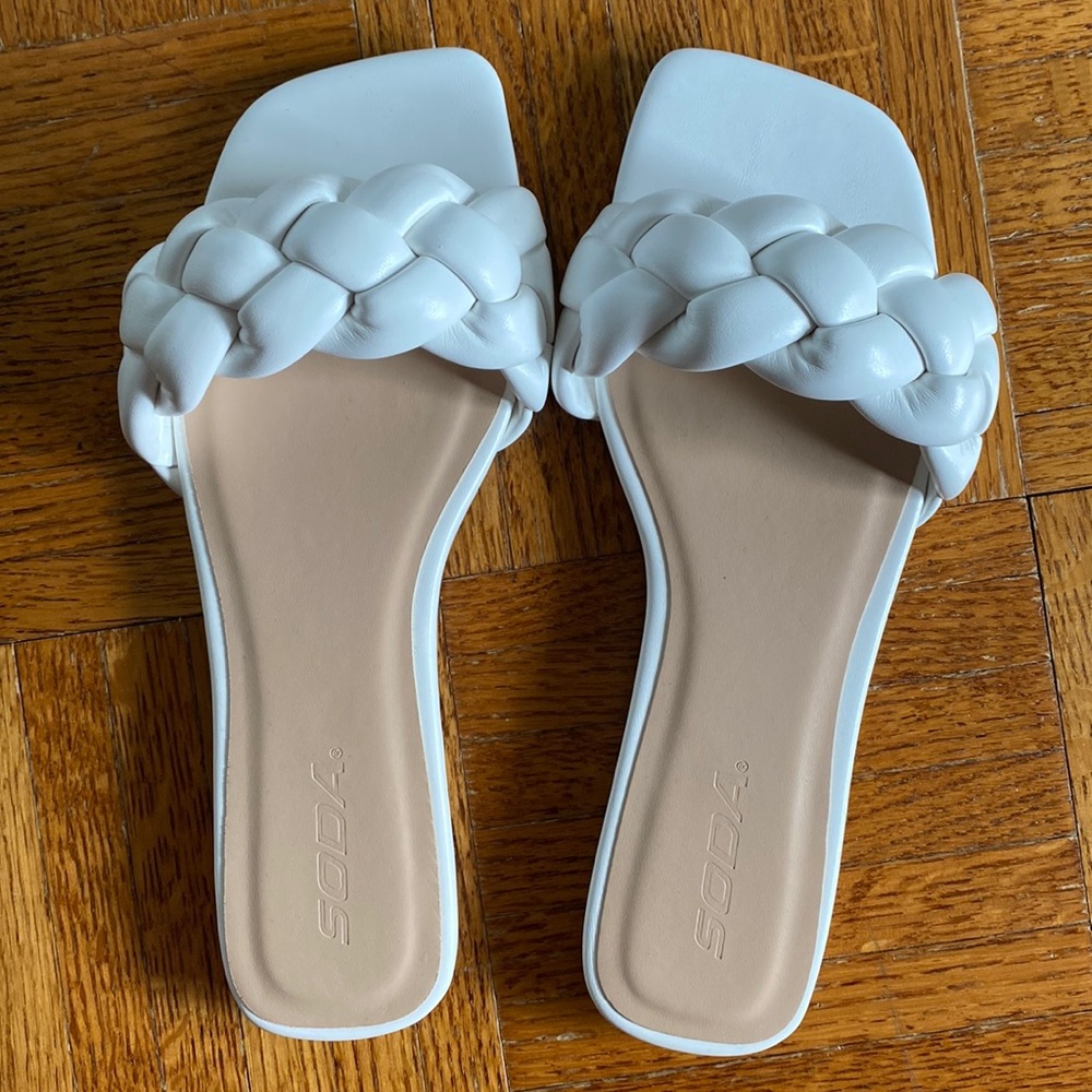 Sonda Sandal White